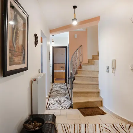 Perfect House In Apartment *